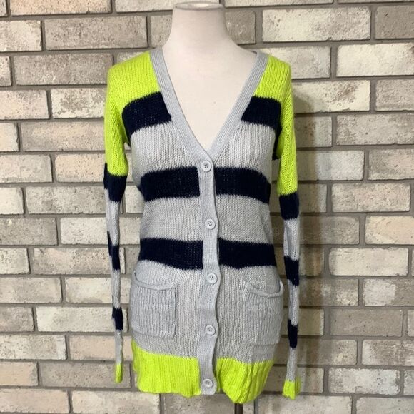 3for$20 cardigan medium - Picture 1 of 4